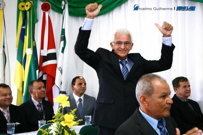 Fraga comemorando vitória para presidência da Câmara