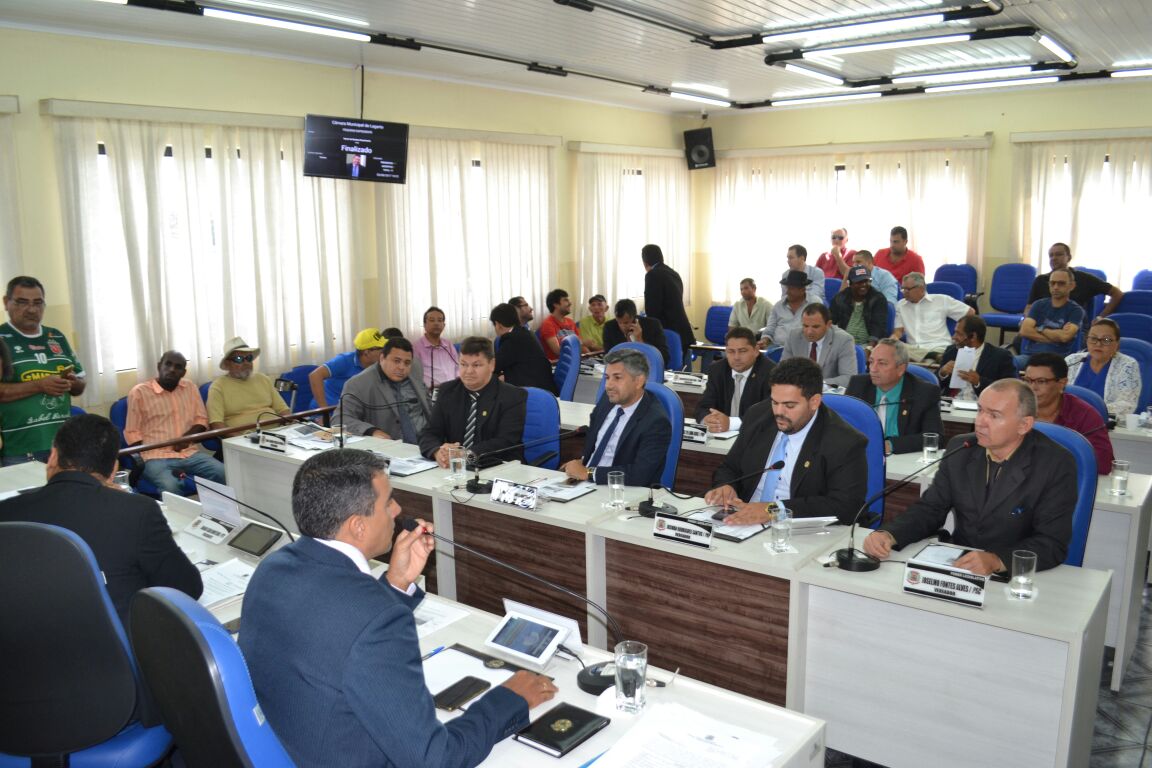 Projeto de concessão de bens públicos é aprovado na Câmara. Executivo poderá licitar boxes do Mercado