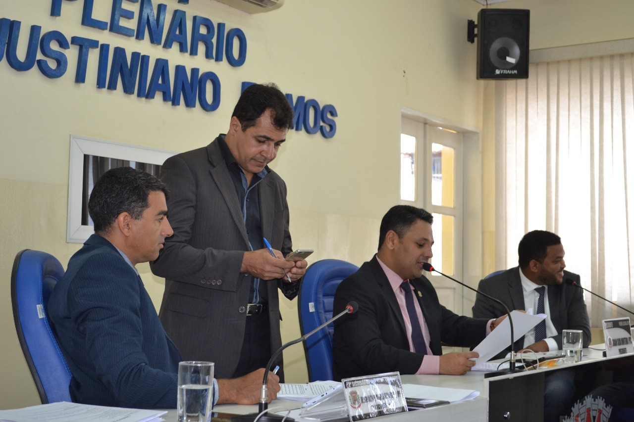 Vereadores trocam acusações em Sessão desta terça-feira